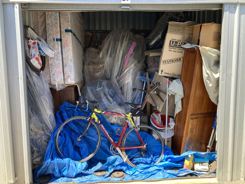 Dinky Di Self Storage Greenfields Storage auction IB-8320