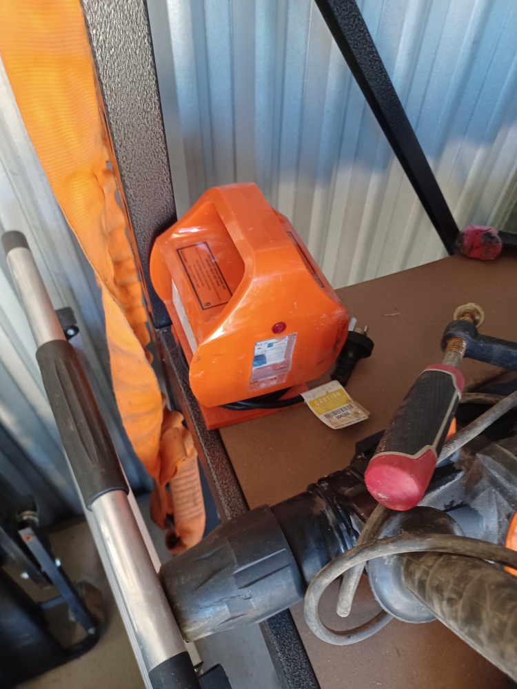 Loxon Storage Loganholme Self Storage Unit auction IB-6572