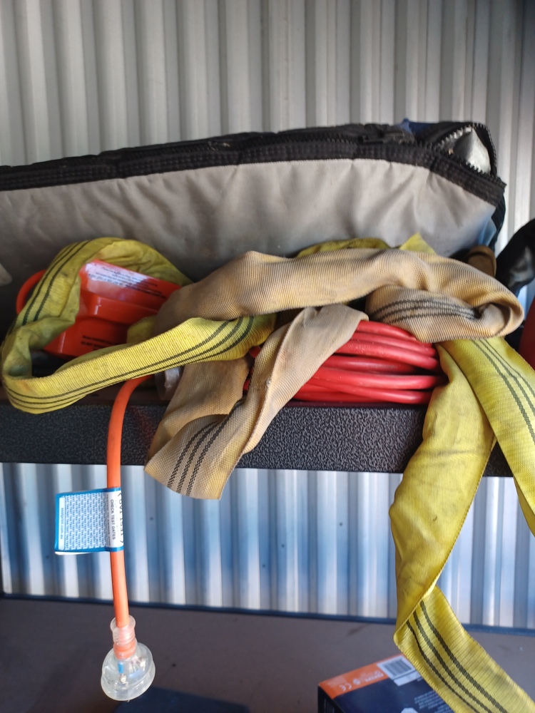 Loxon Storage Loganholme AustraliaÂ Storage Auctions auction IB-6572