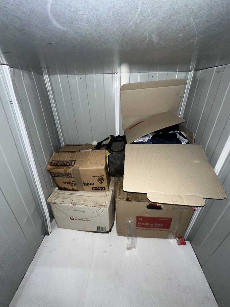 Kennards Self Storage Waterloo Self Storage Unit auction IB-8184