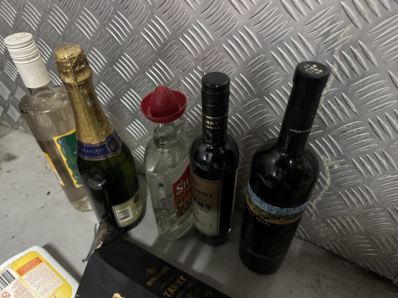 Kennards Self Storage Waterloo Bid on Storage Unit auction IB-8184