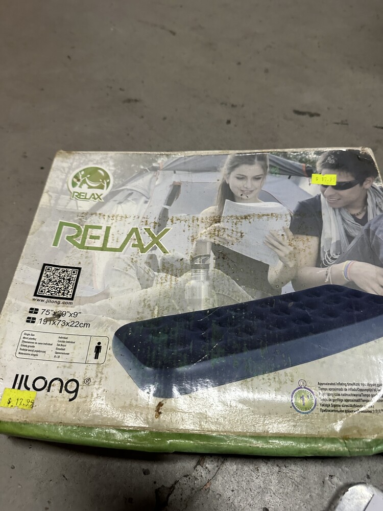 Kennards Self Storage Waterloo Abandoned Storage Auctions auction IB-8184