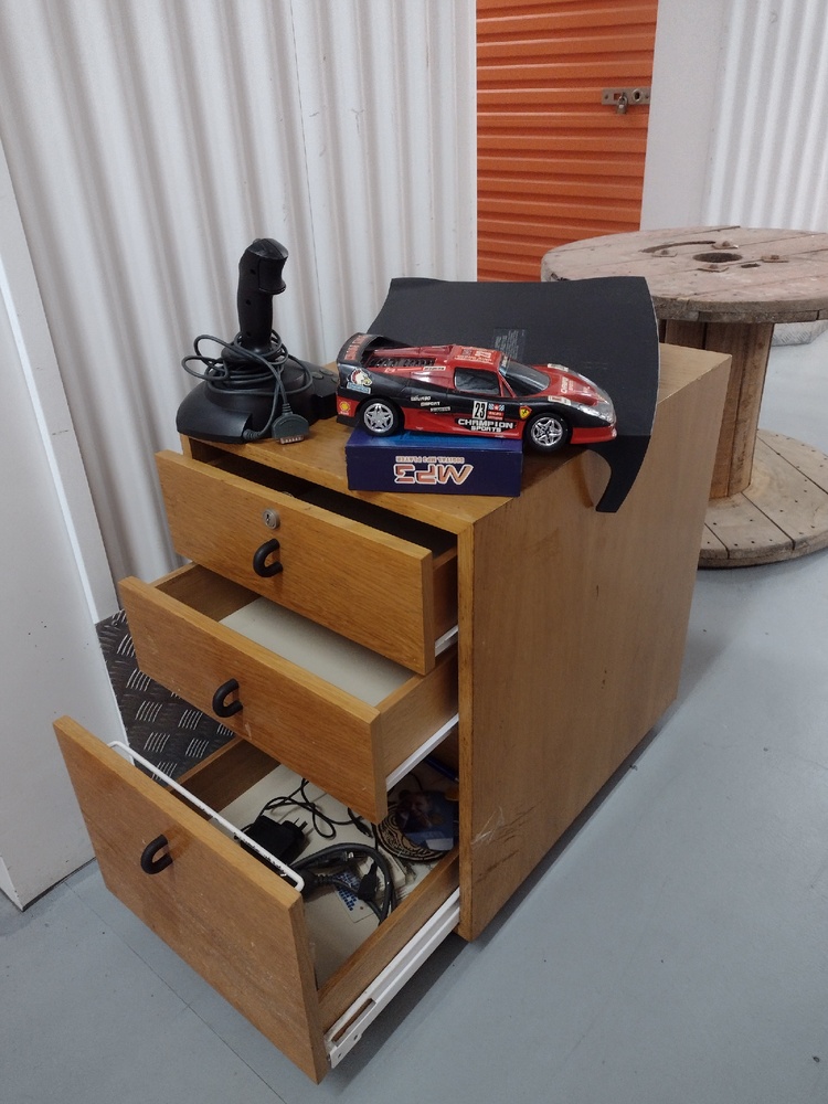 Kennards Self Storage Kirrawee Abandoned Storage Auctions auction IB-8958