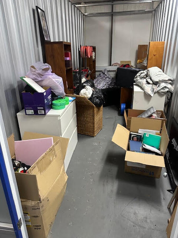 Notting Hill Self Storage Bid on Storage auction IB-2043