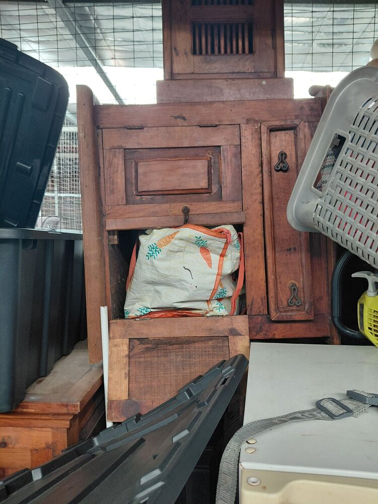 Storage King Springwood Abandoned Storage Auctions auction IB-3520