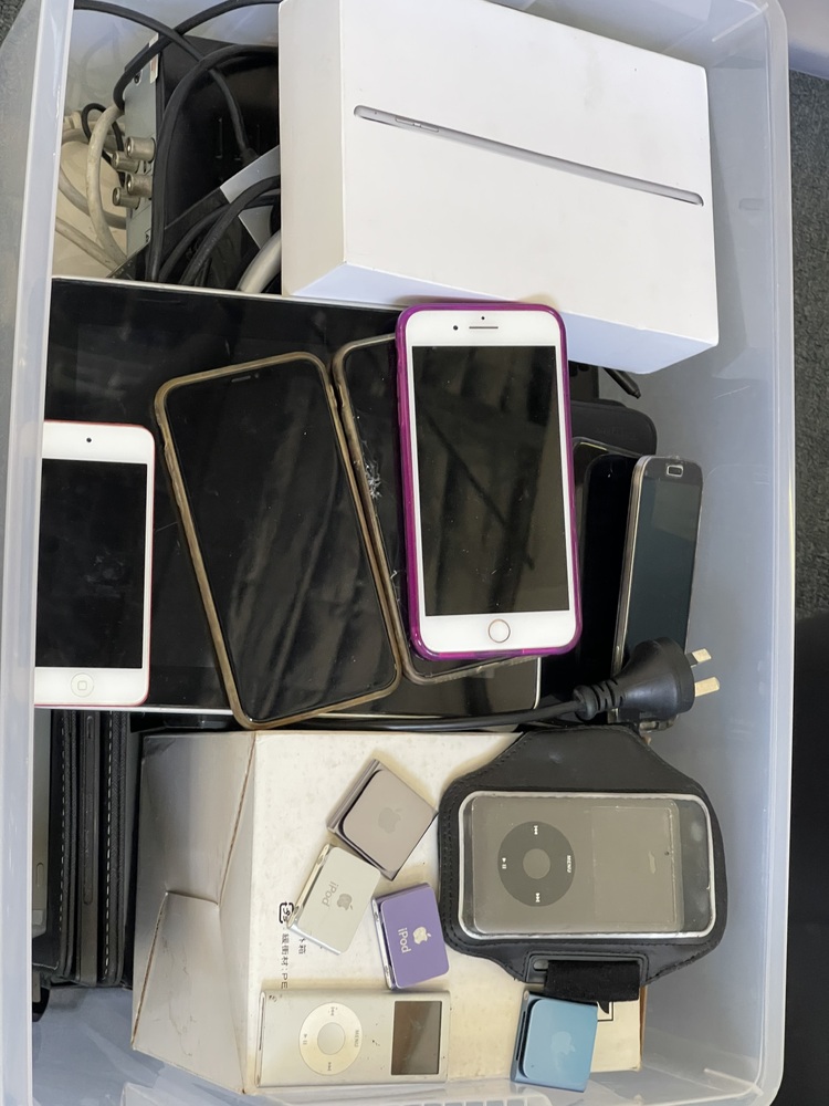 D. Koutts - Private Seller Storage auction IB-8667