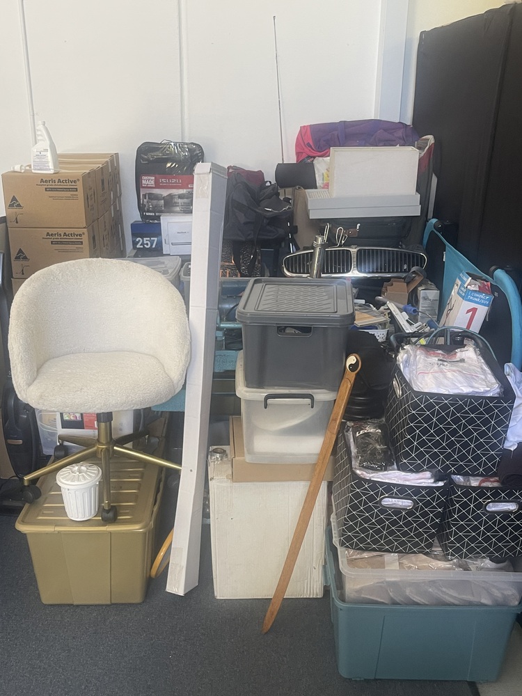 D. Koutts - Private Seller Abandoned Self Storage Auctions auction IB-8667