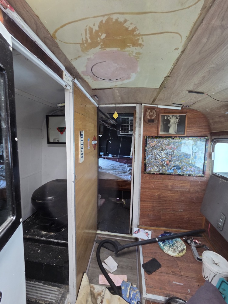 Roomia Self Storage Butler Abandoned Self Storage Auctions auction IB-6917