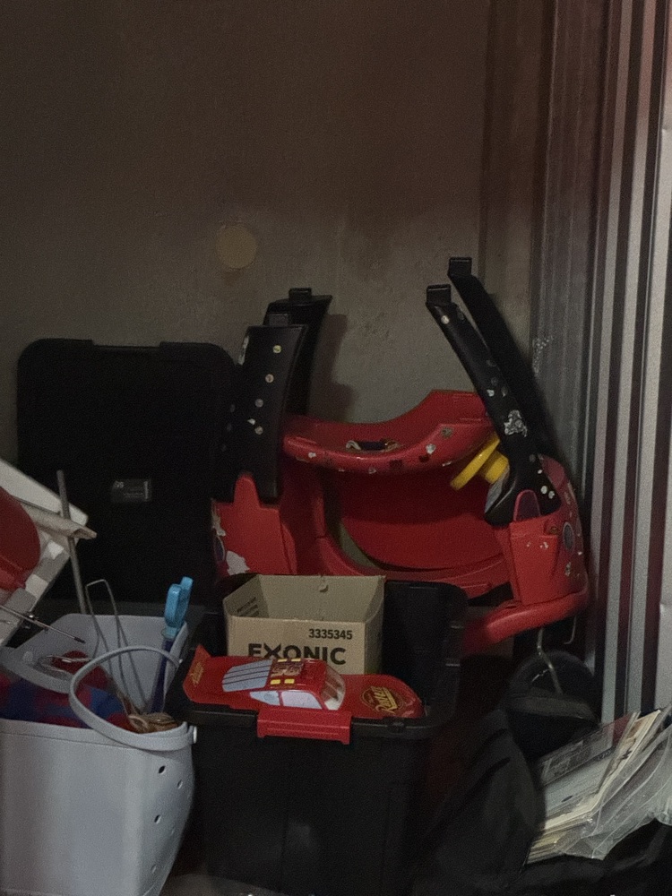 Keepsafe Storage OConnor Abandoned Storage garage Auctions auction IB-2451