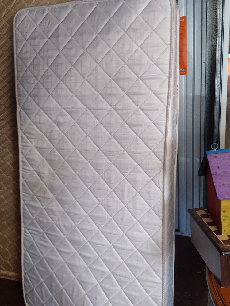 Kennards Self Storage Prospect Storage Unit Auction auction IB-7675