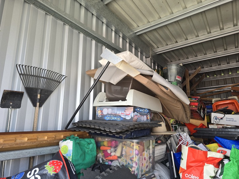 StoreLocal Airlie Beach Self Storage Unit auction IB-1818