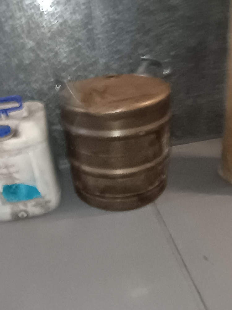 Kennards Self Storage Cardiff Storage auction IB-1183