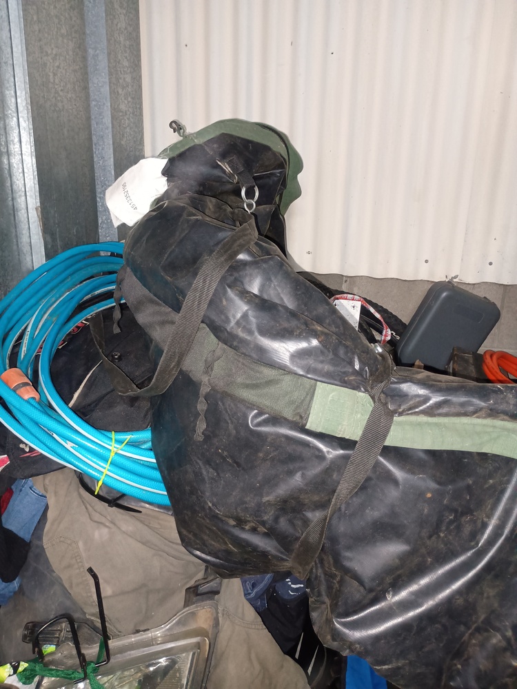 Kennards Self Storage Cardiff AustraliaÂ Storage Auctions auction IB-1183