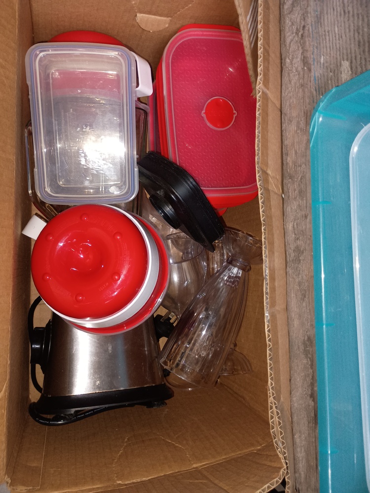 Kennards Self Storage Cardiff Storage centre Auctions auction IB-1183