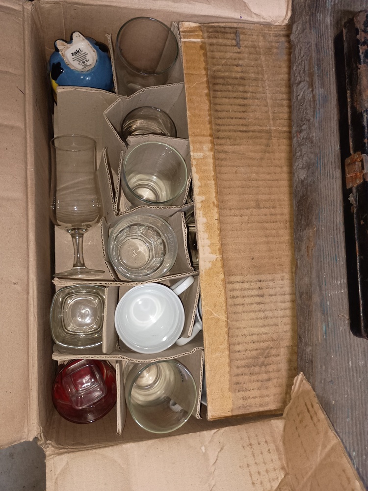 Kennards Self Storage Cardiff Storage garage Auctions auction IB-1183