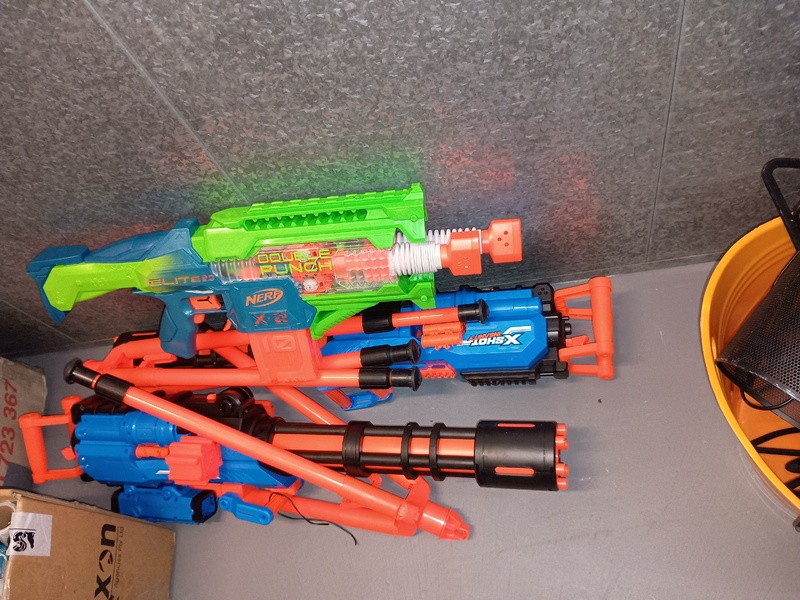 Kennards Self Storage Cardiff Storage lock up Auctions auction IB-1183