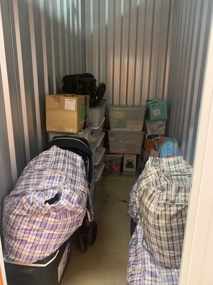 Rent a Space Gregory Hills Abandoned Storage Auctions auction IB-2524