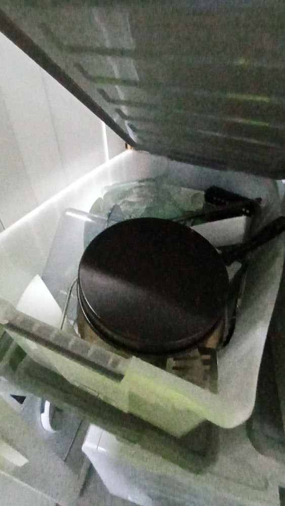 Storage King Prestons Abandoned Self Storage Auctions auction IB-8894