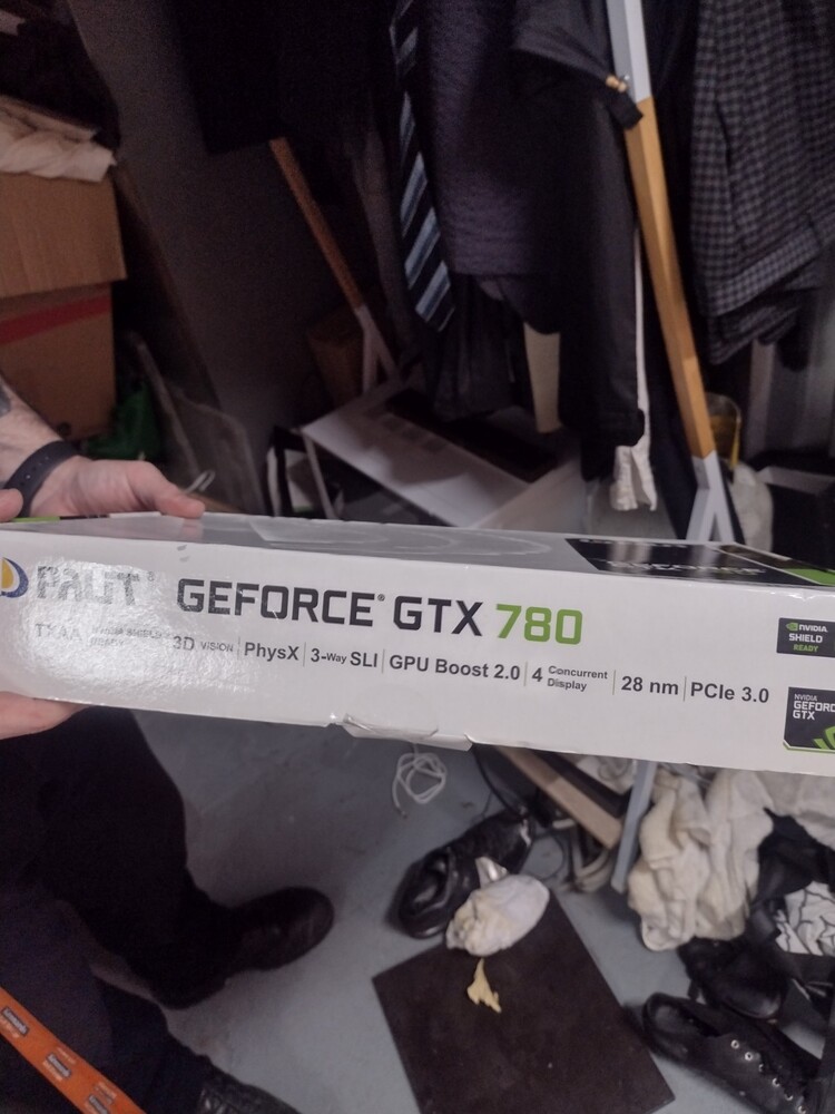 Kennards Self Storage Hawthorn Bid on Storage auction IB-3027