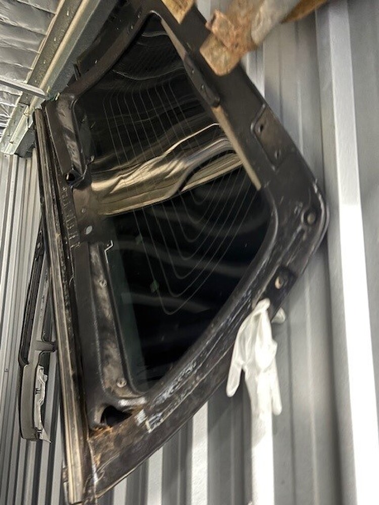 Loxon Storage Burleigh Bid on Storage auction IB-4278