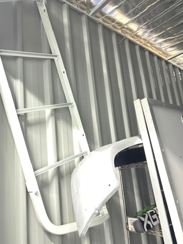 Loxon Storage Burleigh Abandoned Self Storage Auctions auction IB-4278