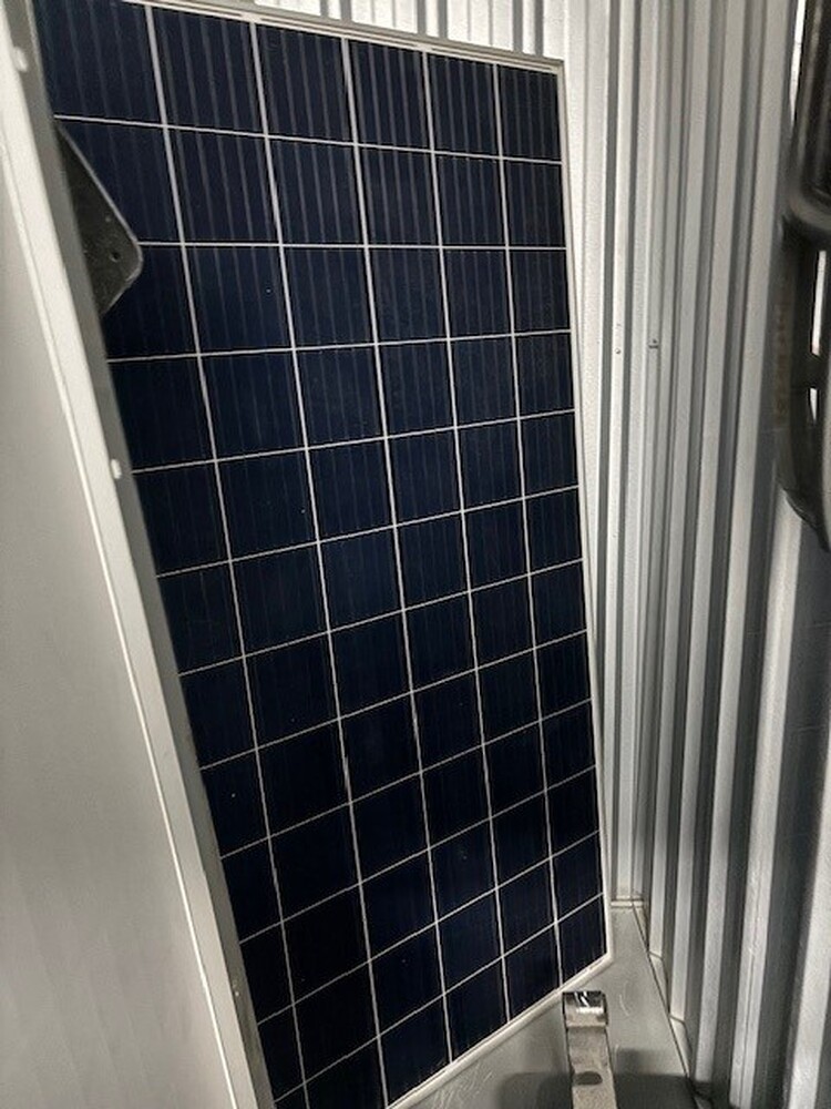 Loxon Storage Burleigh Abandoned Self Storage Auctions auction IB-4278