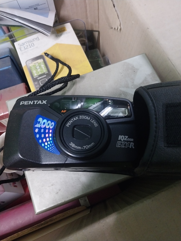 Storage King McGraths Hill Abandoned Storage garage Auctions auction IB-9732