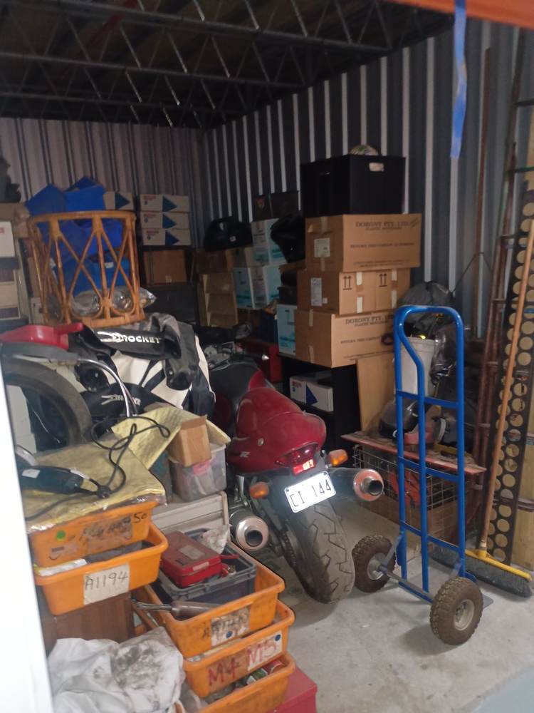 Kennards Self Storage Springvale Abandoned Storage shed Auctions auction IB-4701