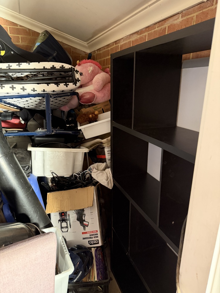 N. Woolard - Private Seller Storage Unit auction IB-8665