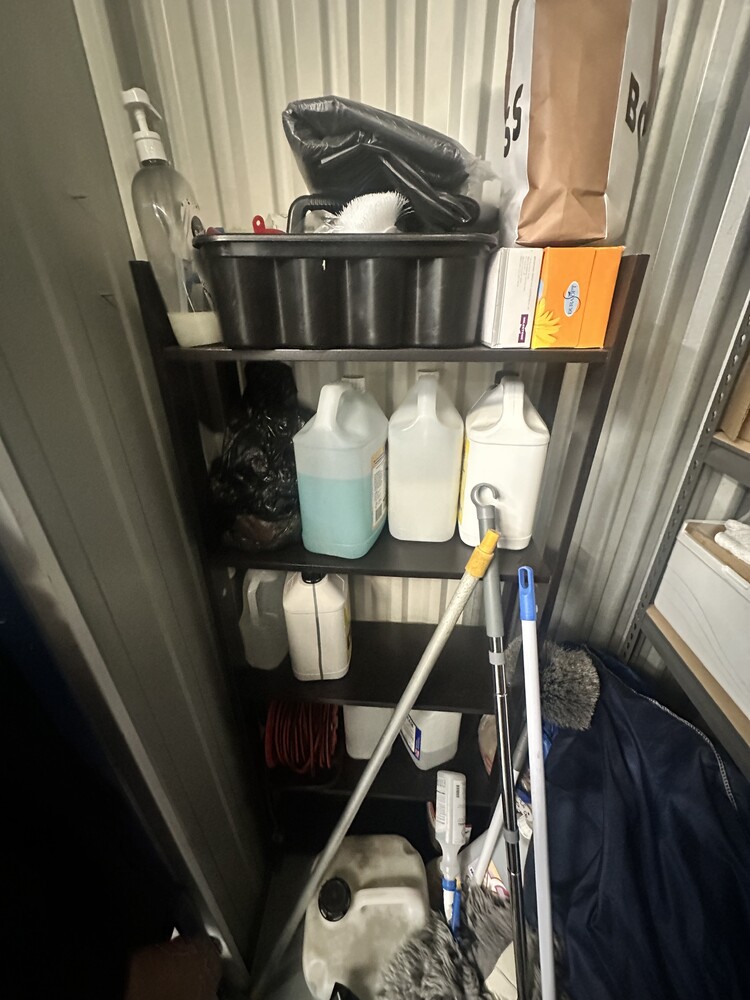 Rent a Space Bexley Self Storage Unit auction IB-2240