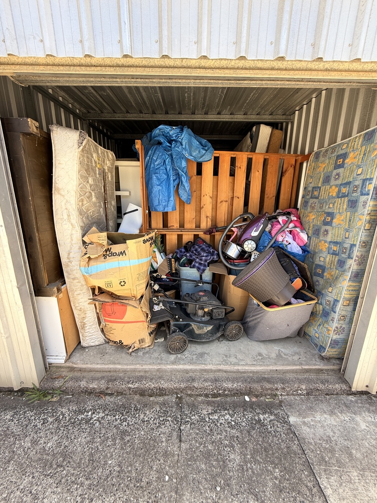 Stash & Lode Cooroy Storage auction IB-7375