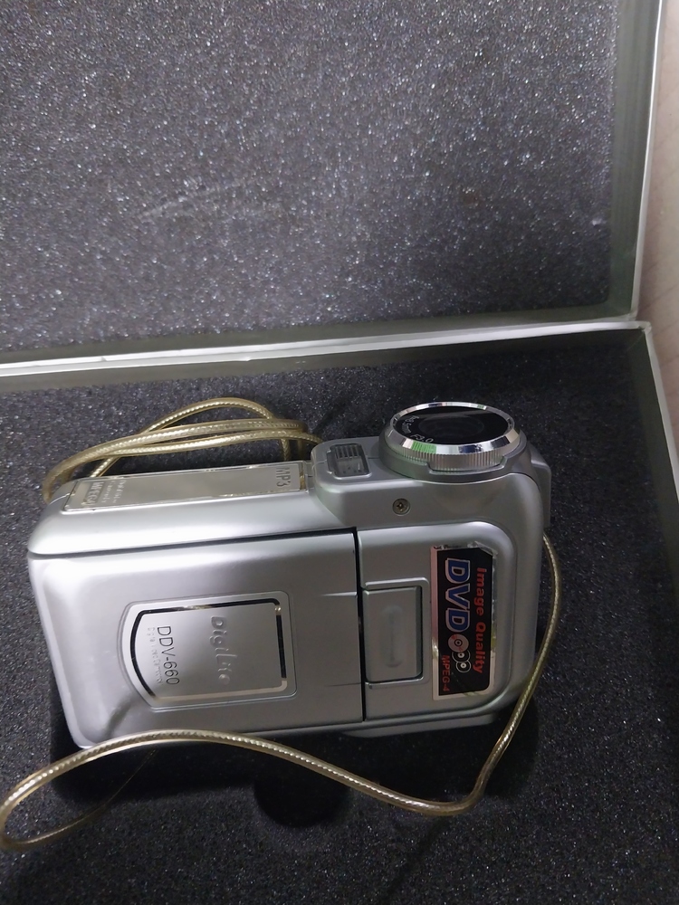 Storage King McGraths Hill Storage Auctions auction IB-8367