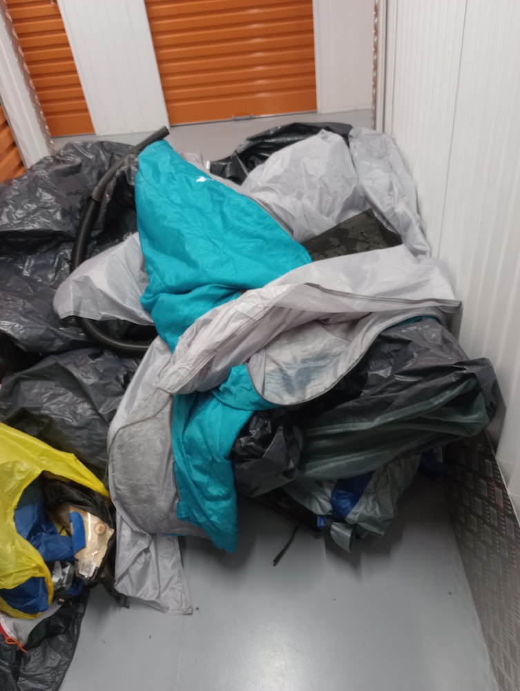 Kennards Self Storage Cranbourne Bid on Storage auction IB-2638