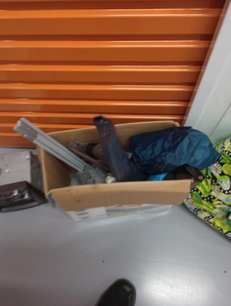 Kennards Self Storage Cranbourne Abandoned Self Storage Auctions auction IB-2638