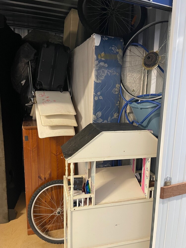 Storage King Hamilton Self Storage auction IB-4567