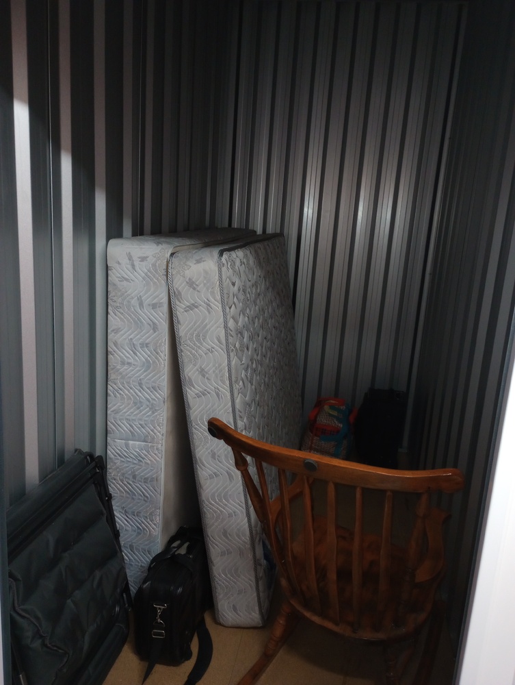 Kennards Self Storage Cranbourne Storage auction IB-1606