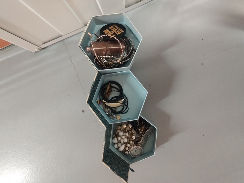 Kennards Self Storage Craigieburn Abandoned Storage garage Auctions auction IB-5945