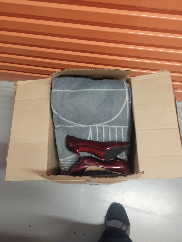 Kennards Self Storage Craigieburn Abandoned Storage shed Auctions auction IB-5945