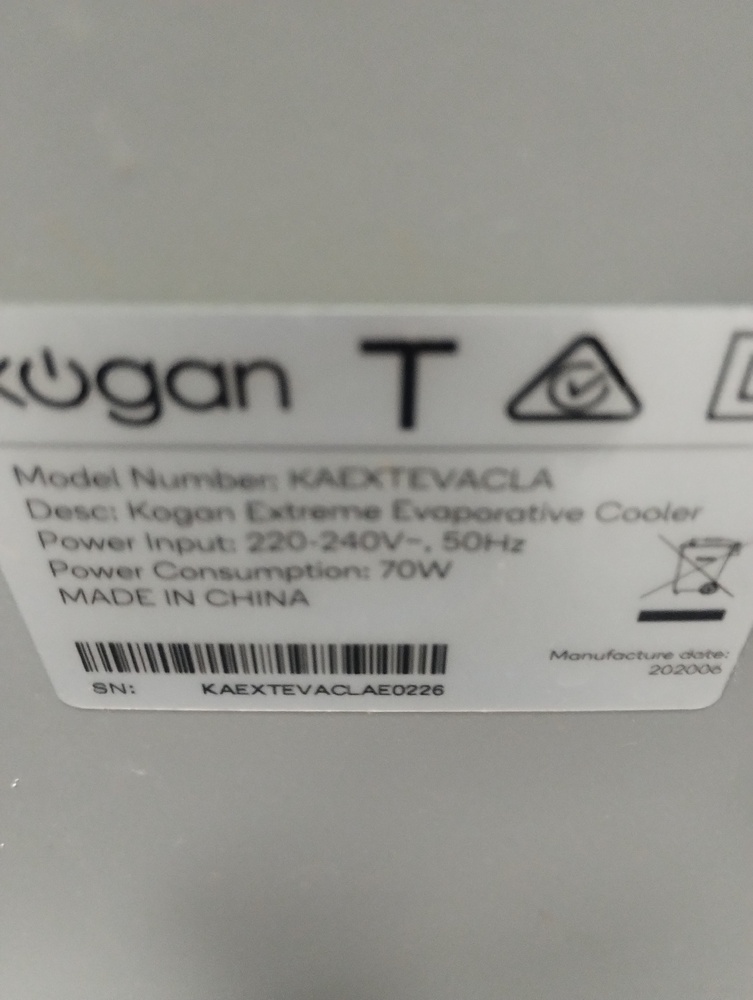Kennards Self Storage Craigieburn Abandoned Storage Unit Auctions auction IB-5945