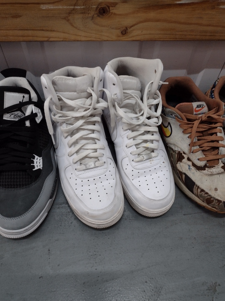 Kennards Self Storage Maribyrnong Abandoned Storage garage Auctions auction IB-9984