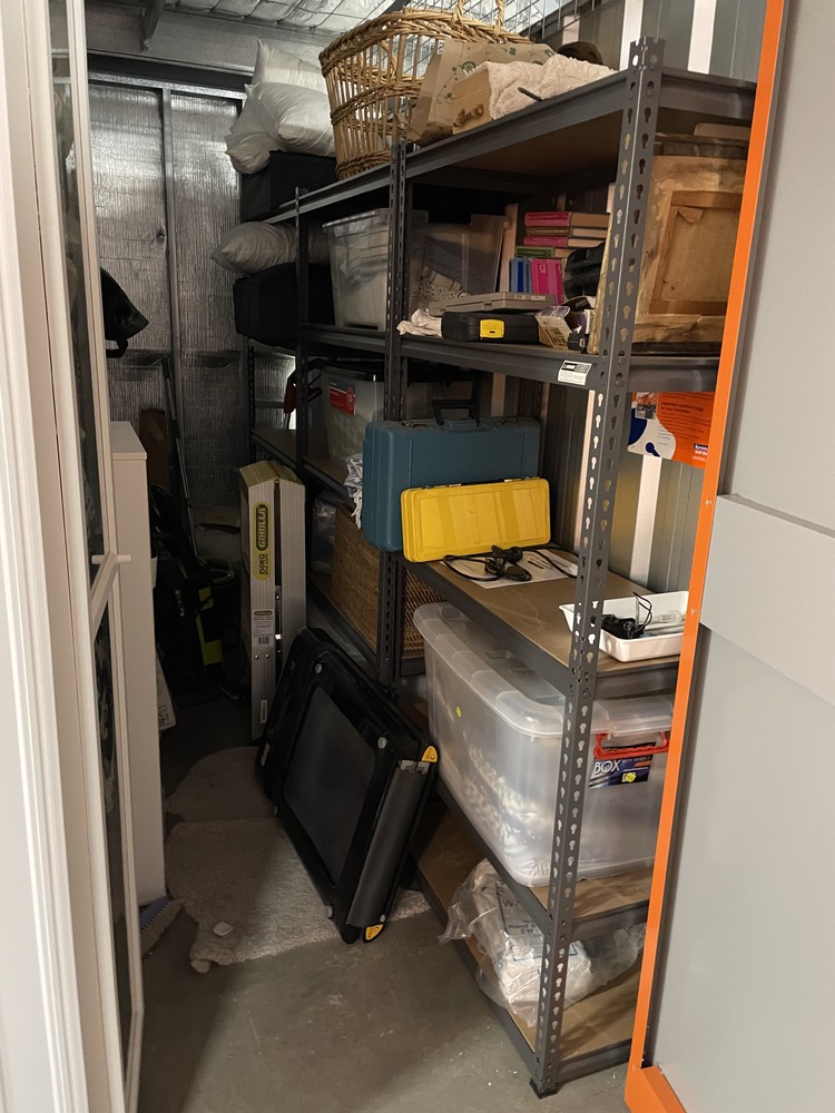 A. Harris - Private Seller Abandoned Storage Auctions auction IB-5214