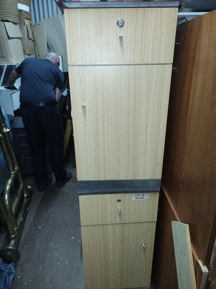 Kennards Self Storage Flemington Bid on Self Storage Unit auction IB-4394