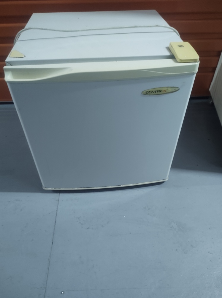 Kennards Self Storage Flemington Abandoned Self Storage Auctions auction IB-4394