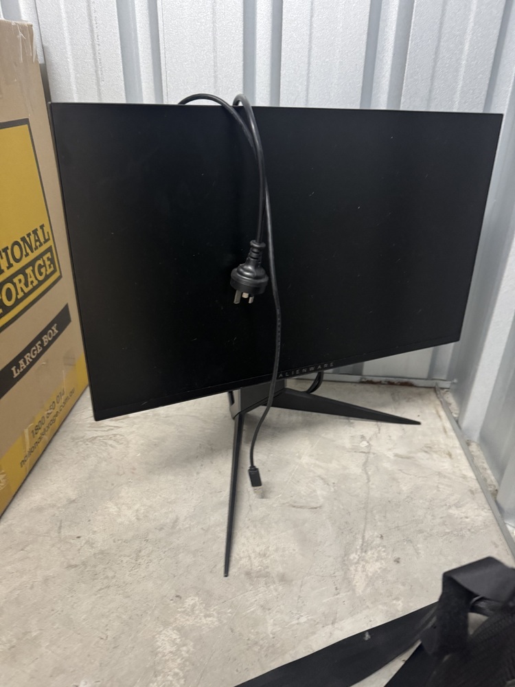 Fort Knox Self Storage Melbourne West Abandoned Storage shed Auctions auction IB-2465