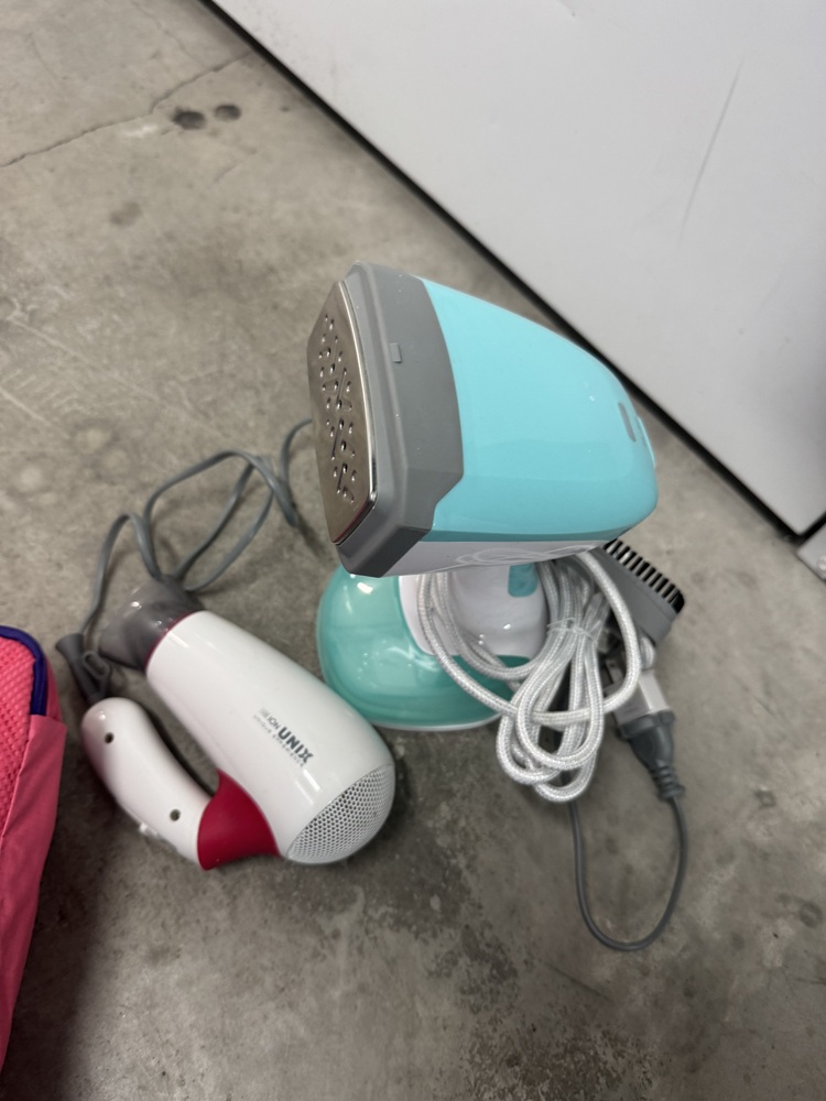 Fort Knox Self Storage Melbourne West Abandoned Storage Auctions auction IB-7041