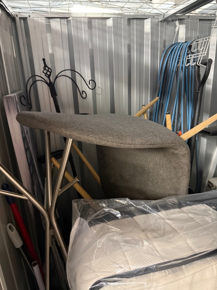 Rent a Space Casula Bid on Storage auction IB-2144