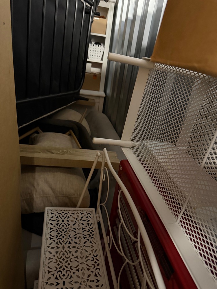 Rent a Space Casula Abandoned Storage centre Auctions auction IB-2144