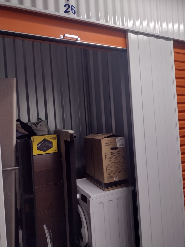 Kennards Self Storage Wollongong Storage auction IB-1938