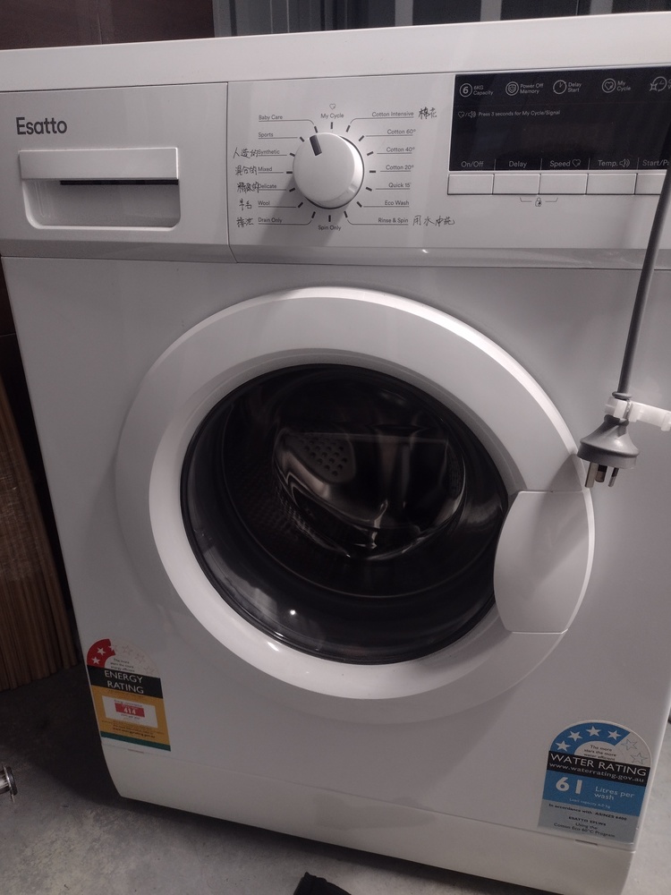 Kennards Self Storage Wollongong Abandoned Self Storage Auctions auction IB-1938