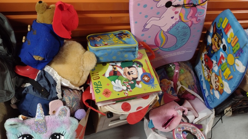 Kennards Self Storage Seaford Meadows Abandoned Storage garage Auctions auction IB-1442